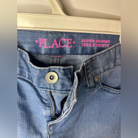 Hi, selling these incredible jeans for kids in size S. - Picture 2 of 7